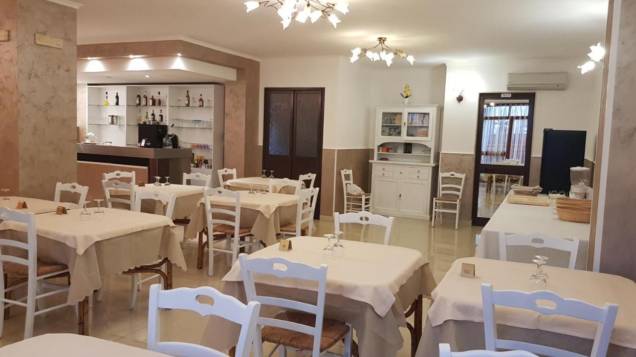 Albergo Primavera Porto Cesareo Zewnętrze zdjęcie